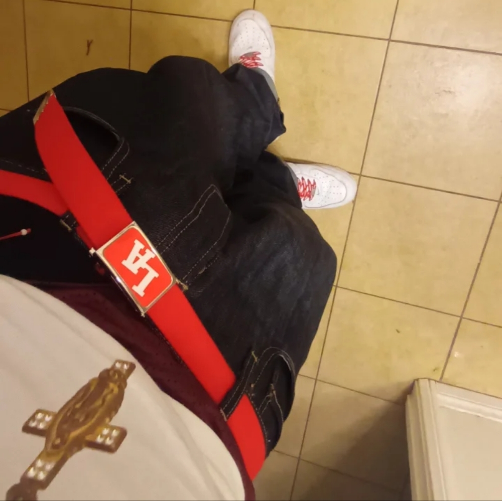 Meet your Posher, Moises